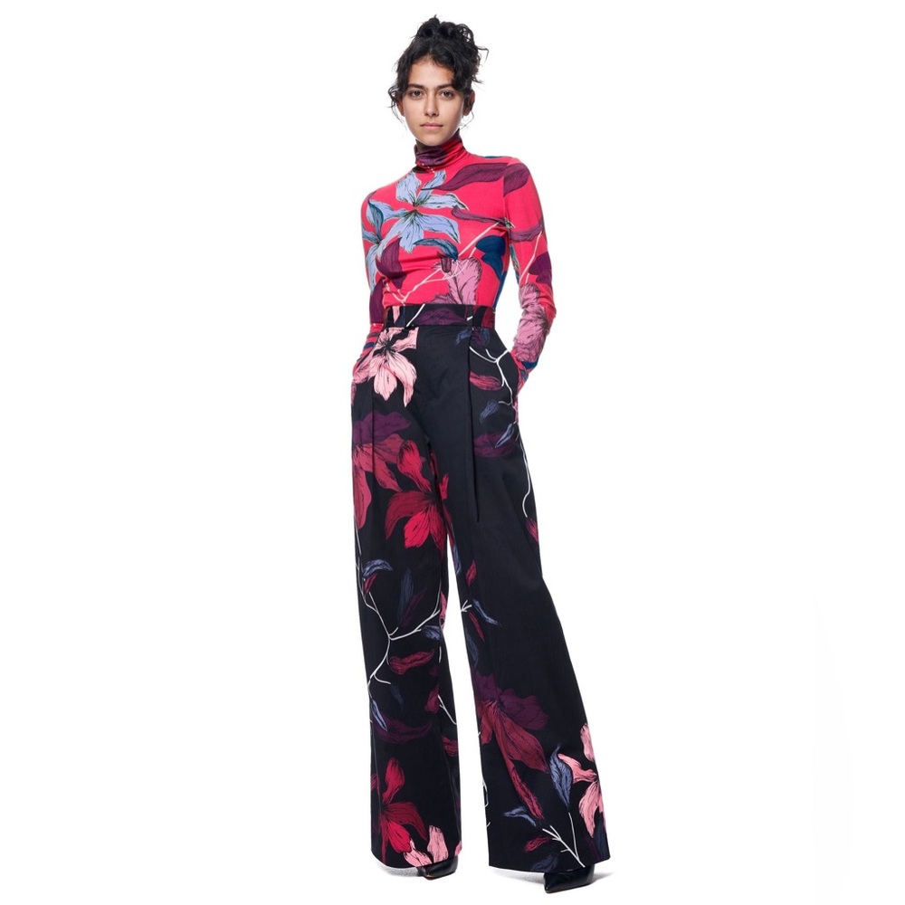 The Kit - Leigh Trouser Berry Upstate Florals